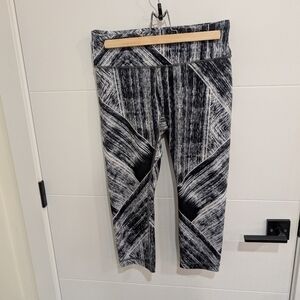 Lululemon Wunder Under Crop II Full-on Luon | Heat Wave White Black